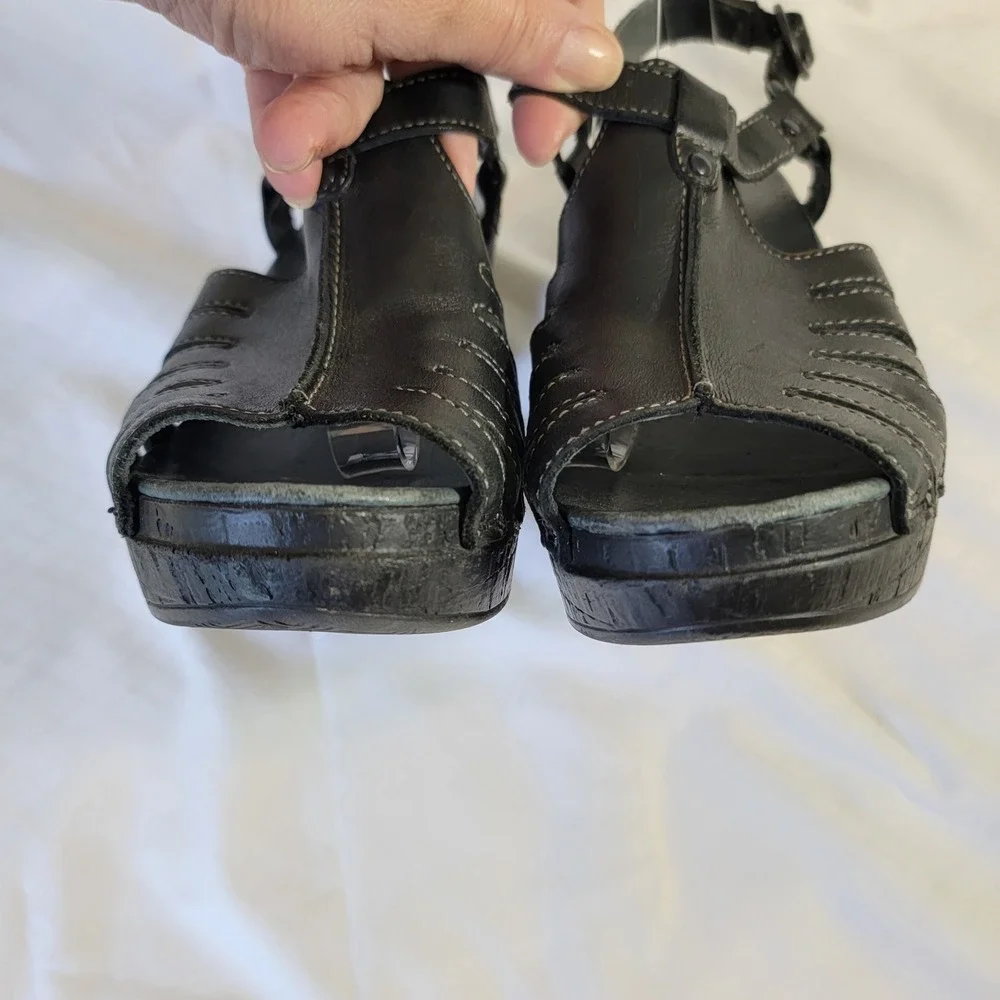 Dansko Randa Black Leather Platform Heeled Sandals EU 38 US 7.5-8 Cage Buckle